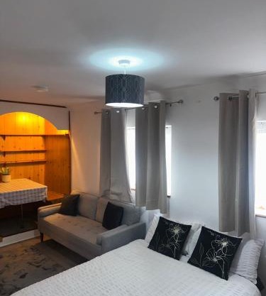 Deluxe Large Double Room Near Basildon Town Centre