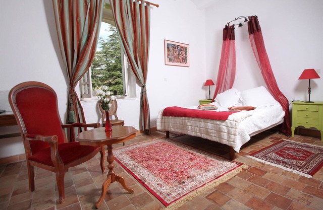 Deluxe Studio Apartment, swimming pool