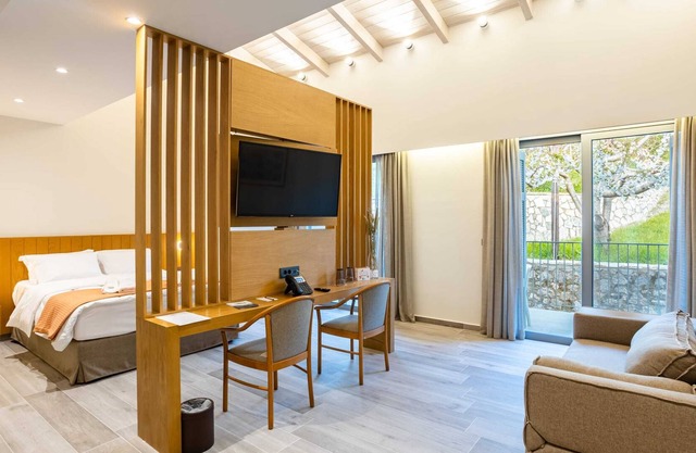 Denthis Mountain Escape - Cozy Retreat in Taygetos