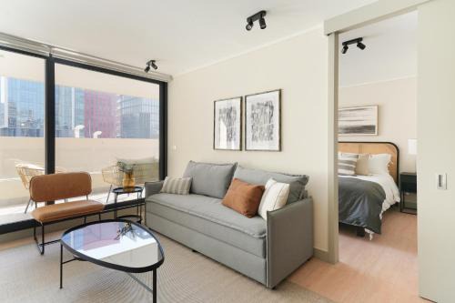 Depto de lujo, ubicación privilegiada con estacionamiento