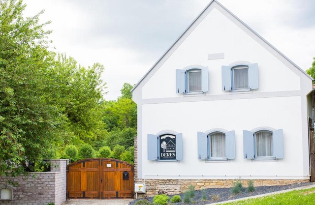 Deres Apartmanház