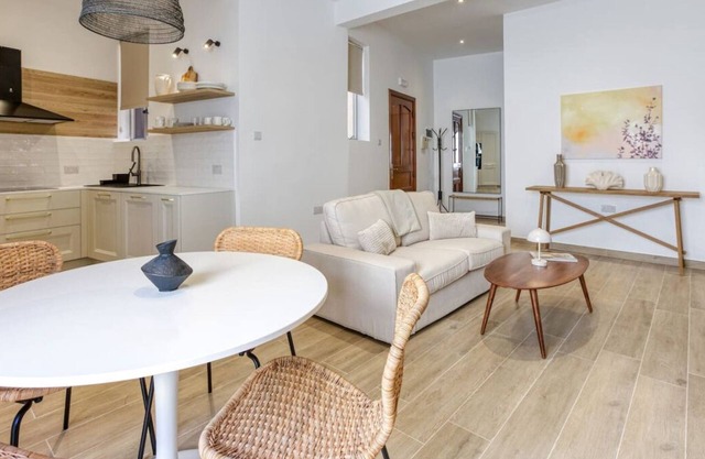 Designer 2BR home in the heart of Sliema w/WIFI