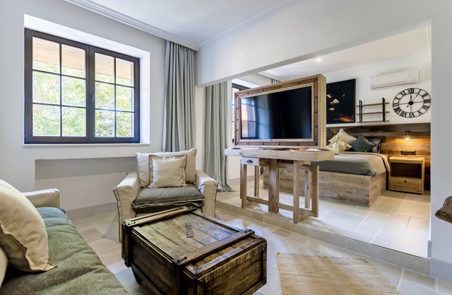 Designer room Castro mesembria Boutique