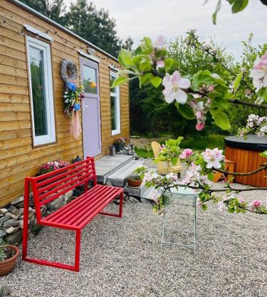 Designový Tiny house(minidomeček) U Mluvících kamenů