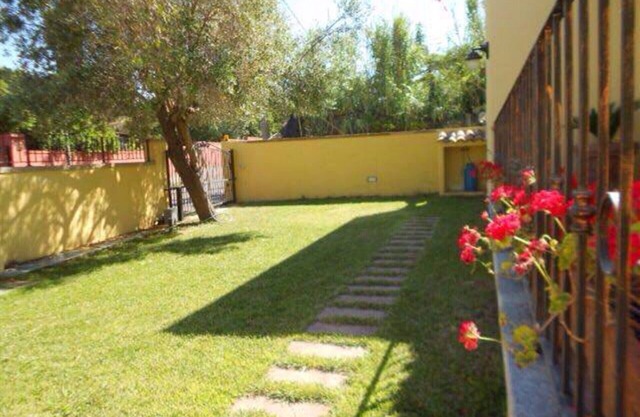 "DESSANAI"n350 mt beach. ROMANTIC house