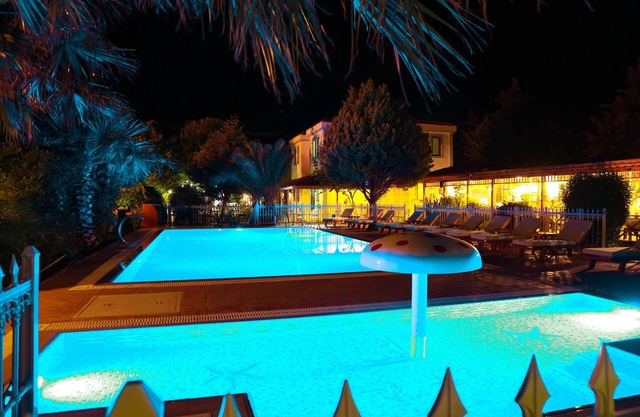Destina Suit Hotel