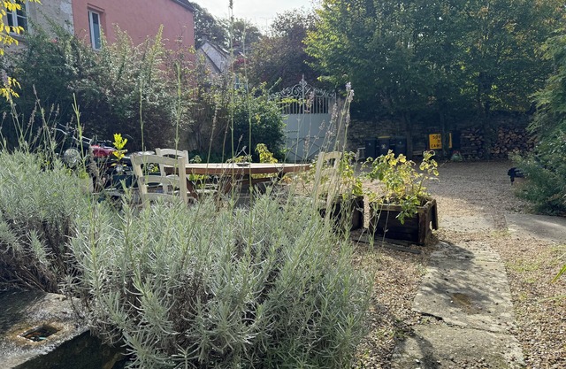 Detached house with secure parking