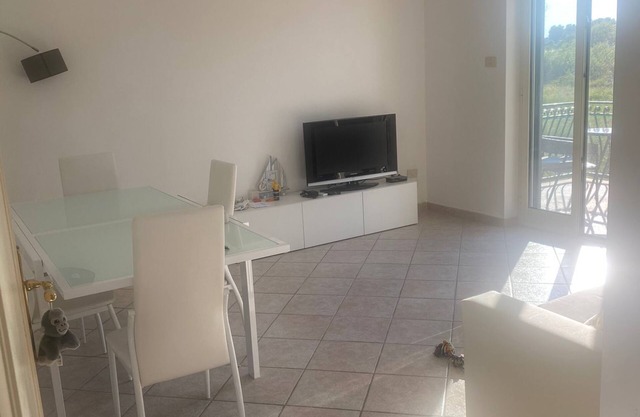 Detached semi-detached cottage 500 meters from the sea