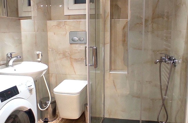 Diamond & Pearl Deluxe Smart Studios