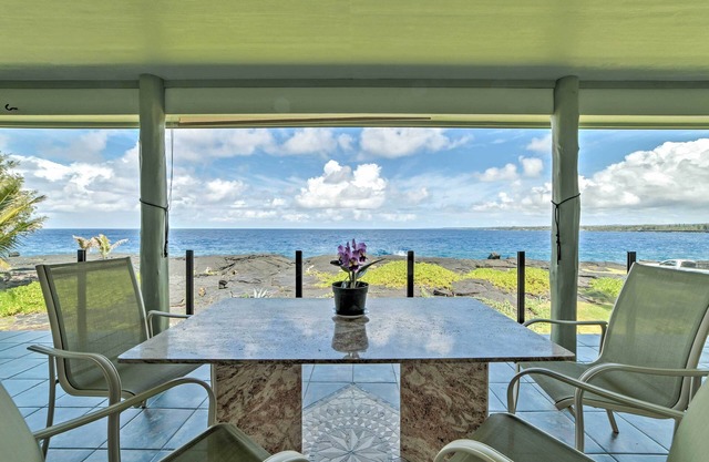 Direct Oceanfront, Big Island Home