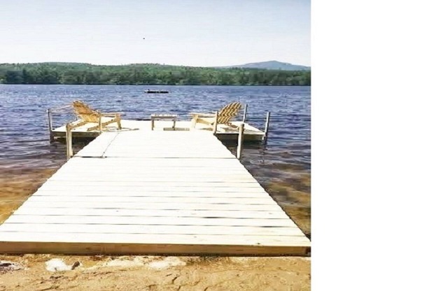 Direct Waterfront Log Cabin,Sweeping Mt Views. Sunsets, Fire-pit, Boats, Hiking