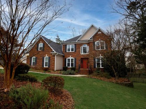 Disconnect at this Cottage with Great Surroundings in Charlotte, North Carolina