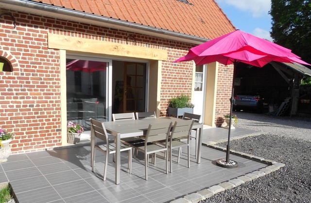 Discover our farm cottage, visit livestock