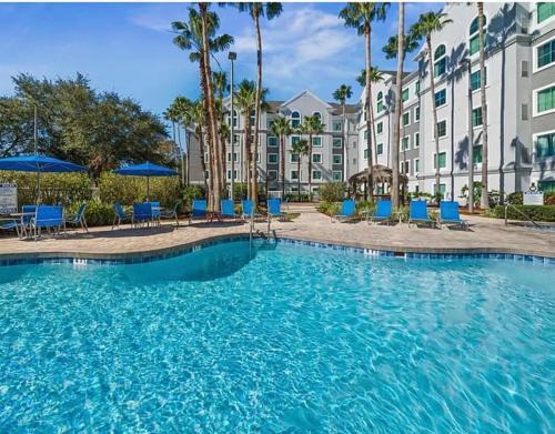 Disney Orlando Resort Condo Top floor pool view,Free parks shuttle