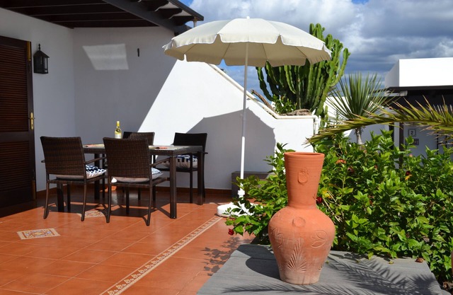 Dlx bungalow. Fantastic private complex directly by the sea/pool/fiber optics