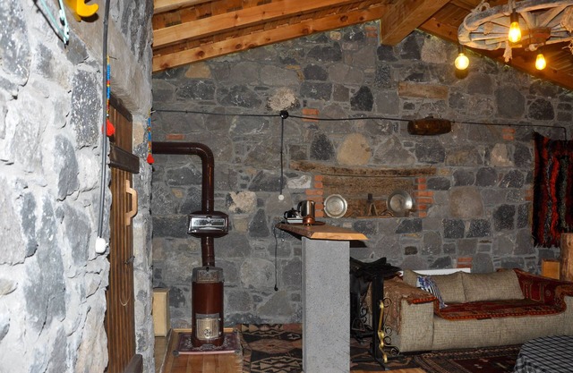 Doğunun Taş Evleri