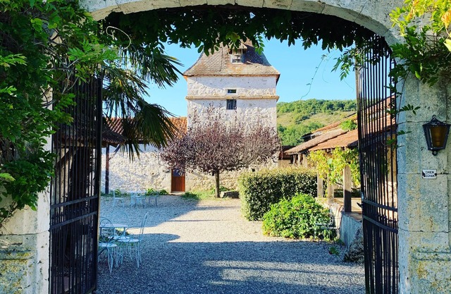 Domaine de Villot - Gîte L'alouette Au Calme et en Pleine Nature - Idéal Famille