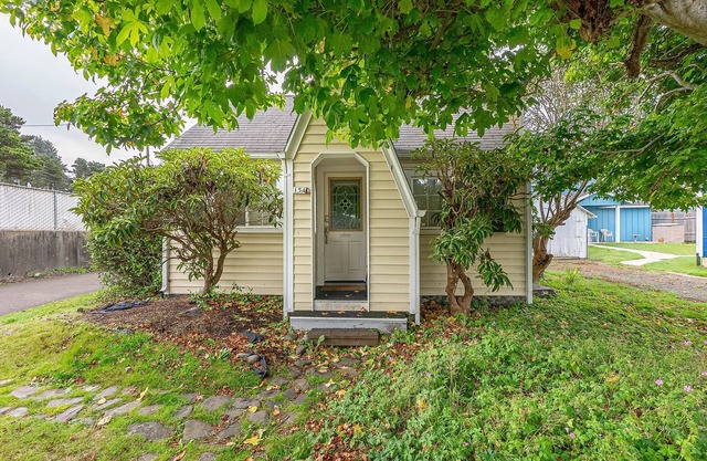 Dog Friendly 2BR Coastal Oregon Retreat