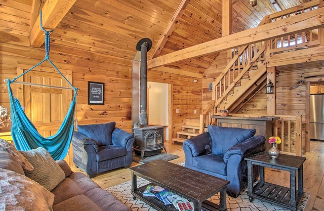 Dog-Friendly, Secluded Cabin: Close to Hiking