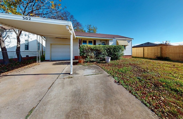 Dog-friendly, updated home in a great location - walk to restaurants, shops