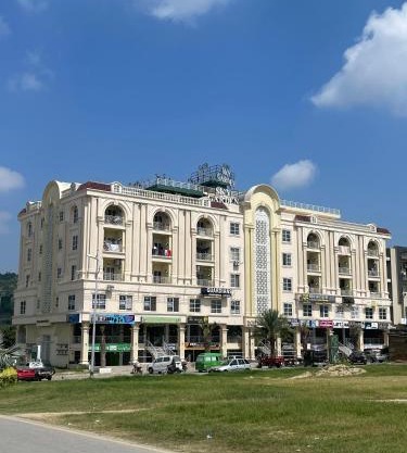 Doha Emporium B-17 multi garden Islamabad