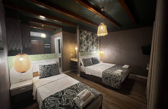 Dolphin Park Hotel