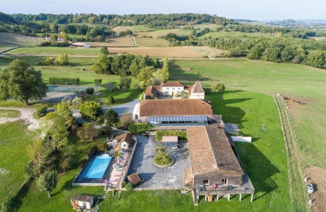 Domaine de Villot - Gîte La Ferme