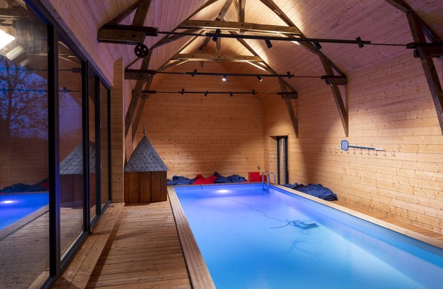 Domaine de Chaillauroy and its indoor swimming pool in the dream barn