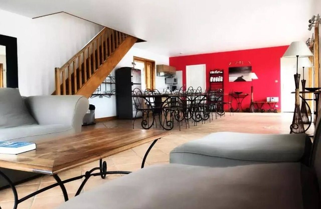 Domaine des Bories * - House Chai 6 Rooms 13/17 People