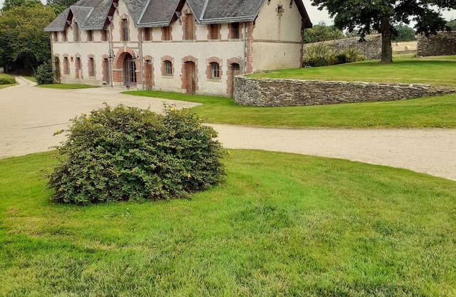 DOMAINE DU PLESSIS
