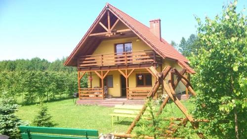 Domek nad jeziorem