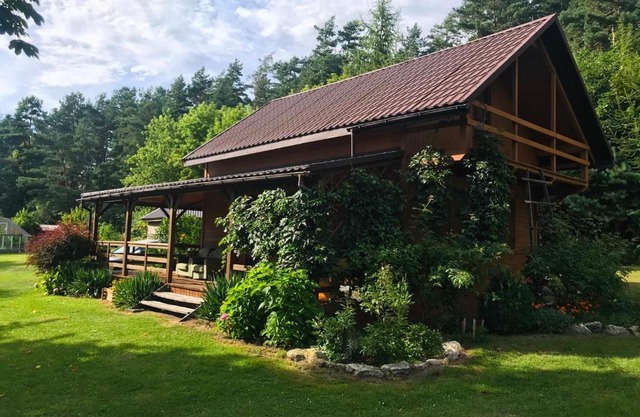 Domek pod lasem