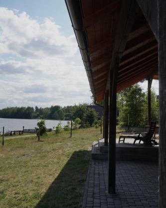 Domek z widokiem na jezioro