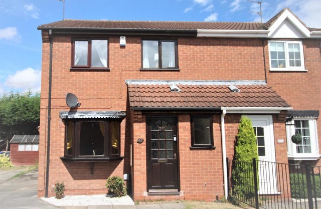Doncaster - Thorne - 3 Bed Semi - Private Garden & Parking 2 Cars - Quiet Cul De Sac Location - Dog Friendly - Fast Wifi - Close to Motorway Access