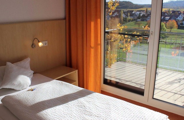 Doppelzimmer 2/2 - Gästehaus Zum Wolffenturm