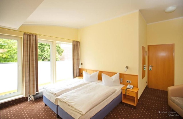 Doppelzimmer 5 Neubau, Dusche/WC - Hotel Garni zum Alten Ratskeller Vetschau