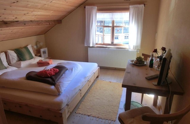 Doppelzimmer Mörzelspitze - Denkmalgeschütztes Haus im Idyllischen Mellau - Nazes Hus