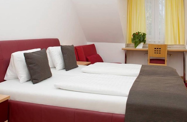 Doppelzimmer mit Du/wc - Hotel am See Rust