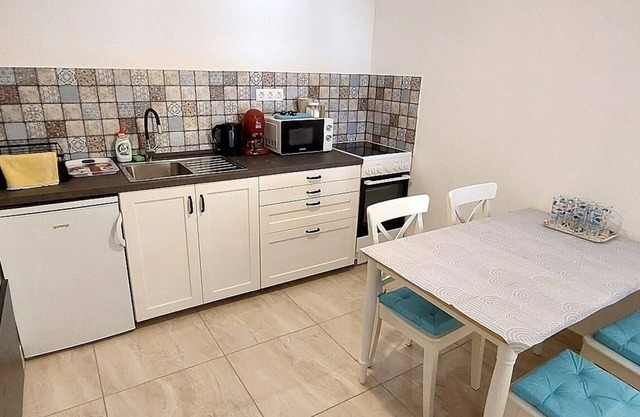 Dorfhaus mit Ruhige Lage, Garten mit Viele Bäume, 2 Terassen