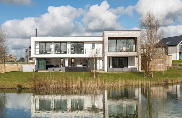 Dorset Creek (BR10), Silverlake, Dorset