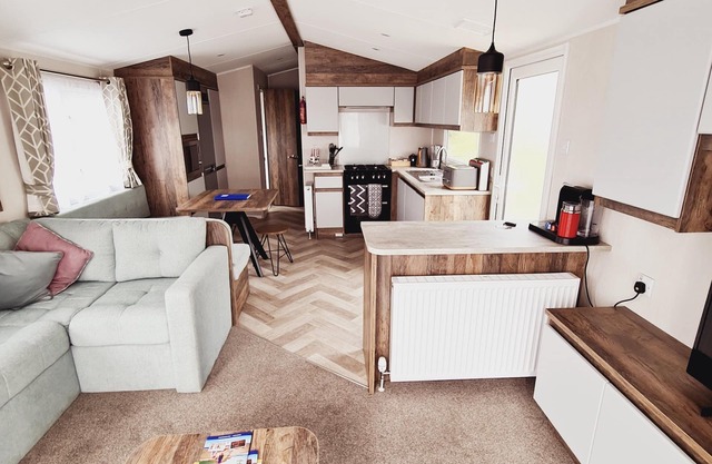 Dorset - Freshwater Beach Holiday Home .with its own private beach!