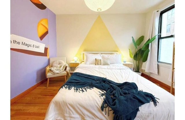 Double En-suite 2/2 Astoria Home! Walk to Subway!