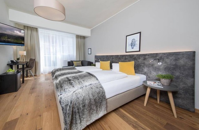 Double room with shower or bath, WC - Hotel Heitzmann
