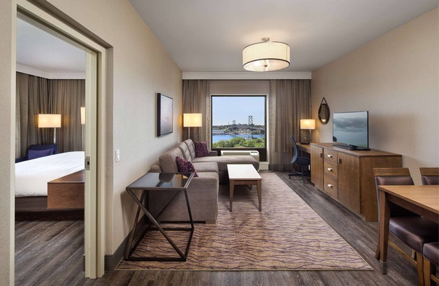 Doubletree by Hilton Halifax Dartmouth
