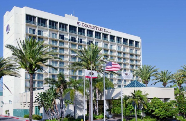 DoubleTree by Hilton Torrance - South Bay