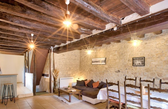 Douce Folie Lodge in Souvigny