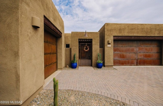 Dove Mountain oasis