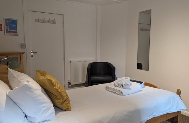 Dover Town Rooms (Single Room 1)