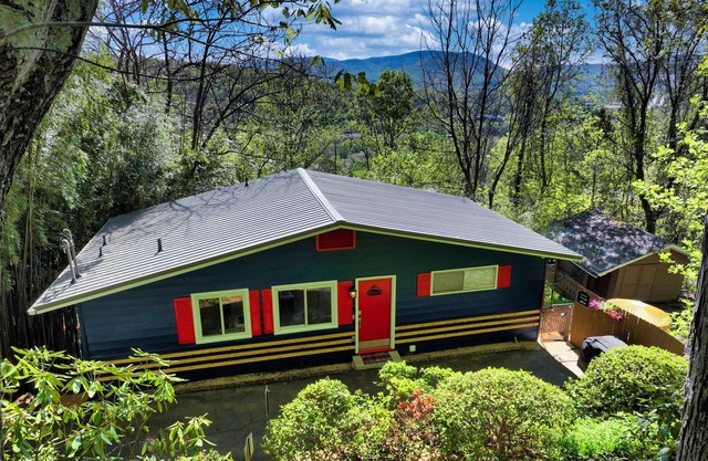 Downtown Asheville - Zurich Swiss MNT Chalet #9B/Low Cost Uber