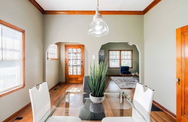 Downtown Bungalow | Fully Updated | Best KC Views
